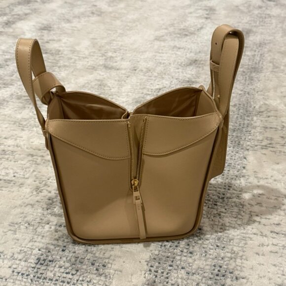 Loewe Hammock Bag - Picture 2 of 9